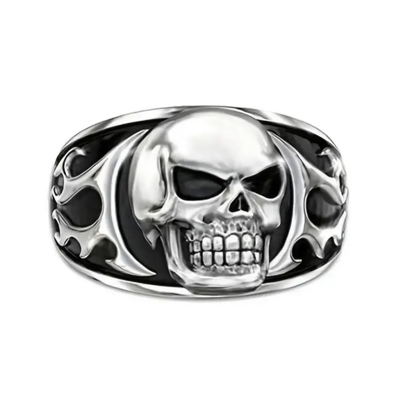 Gothic Demon skull Ring - Picture 2 of 4